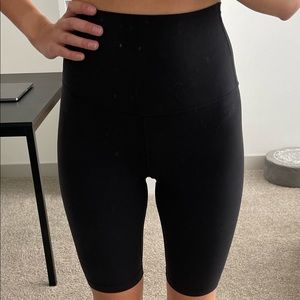 lululemon Align™ Super-High-Rise Short 10”, Black, size 4